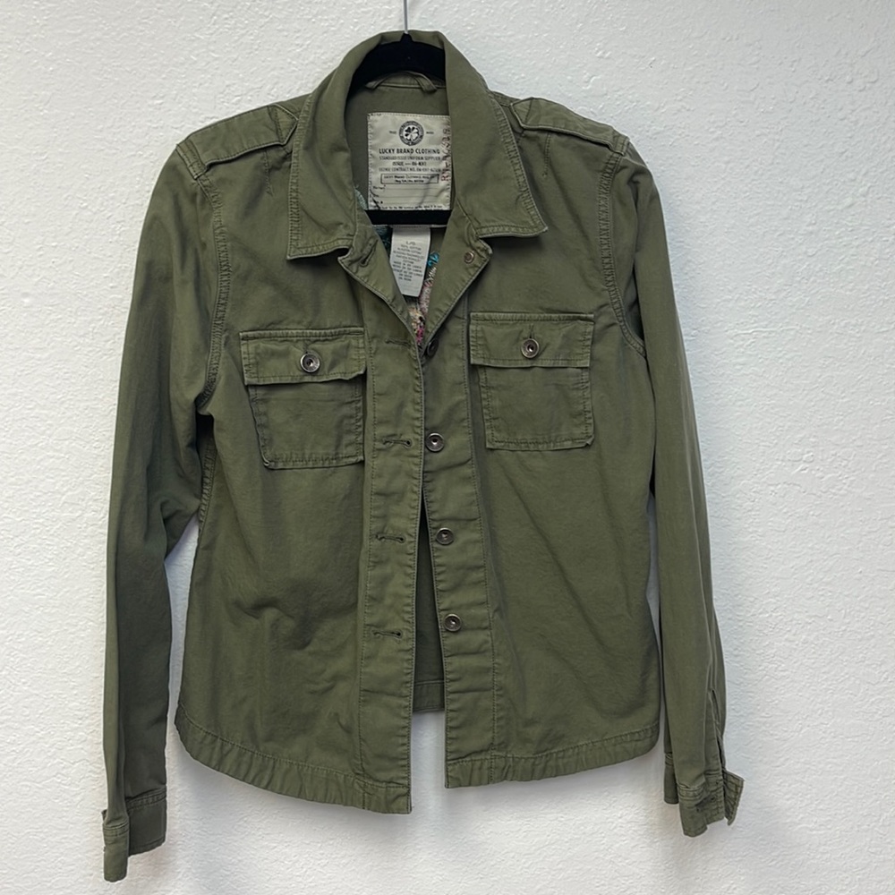 Genuine, lucky brand women’s size large